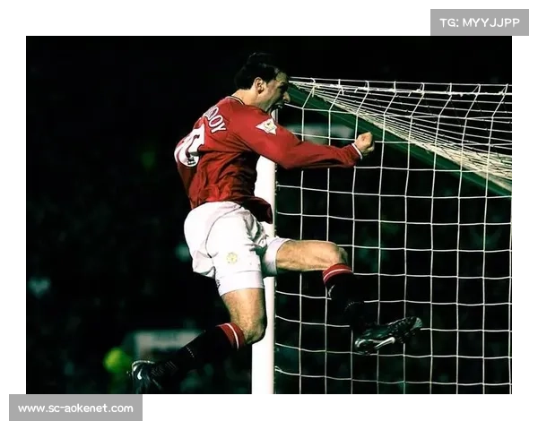 曼联范尼，从荷兰国脚到红魔传奇